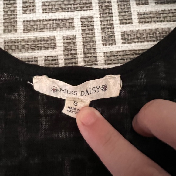 FESTIVAL/COVER UP Top - Picture 3 of 3